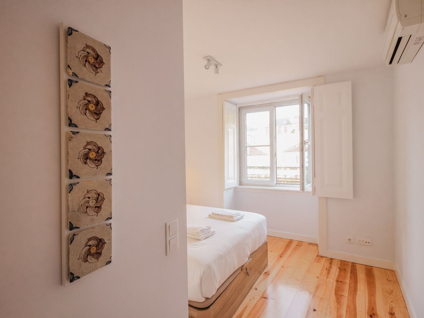 Joivy Elegant 2Br Apt Nearby Tram 28E Stop - Portas Sol Lisboa Kültér fotó